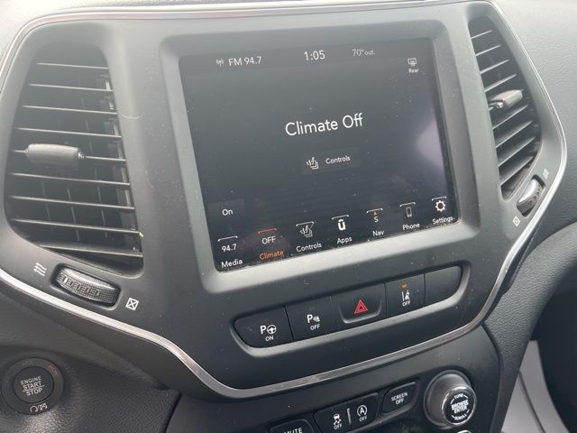 2023 Jeep Cherokee Altitude photo 18