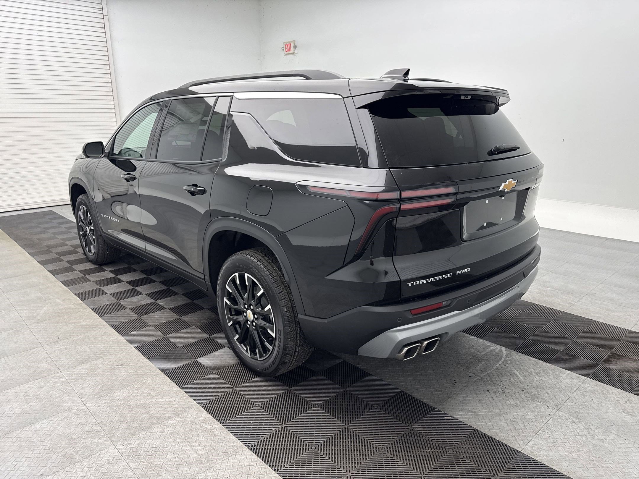 2026 Chevrolet Traverse photo 3