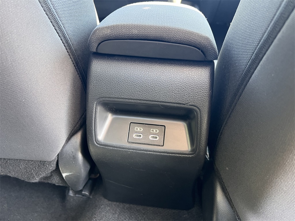 2023 Toyota Corolla LE photo 13