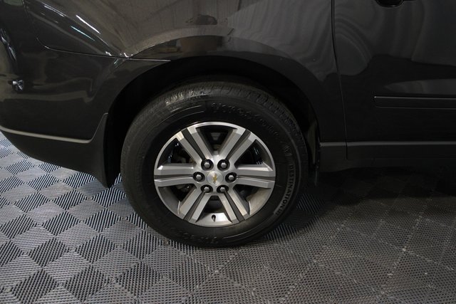 2017 Chevrolet Traverse 2LT photo 11