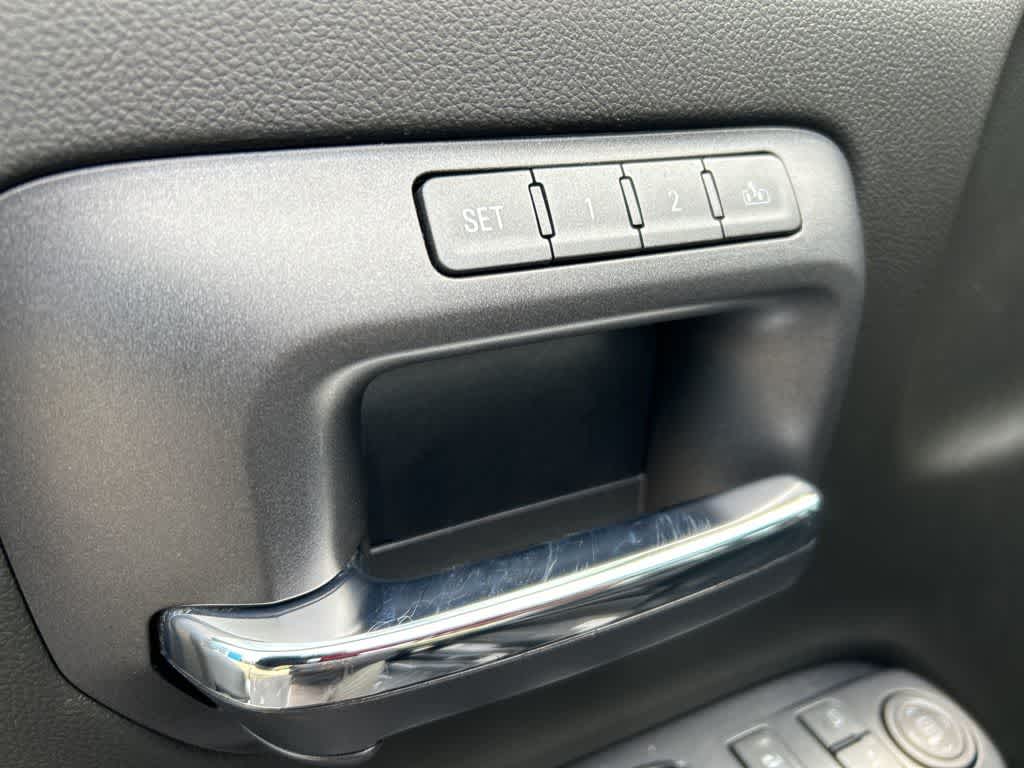 2019 Chevrolet Silverado 3500HD High Country photo 38