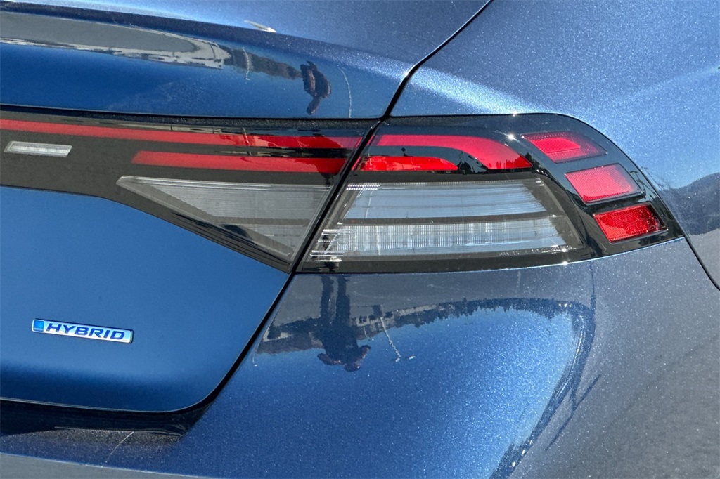 2025 Honda Accord Hybrid EX-L photo 29