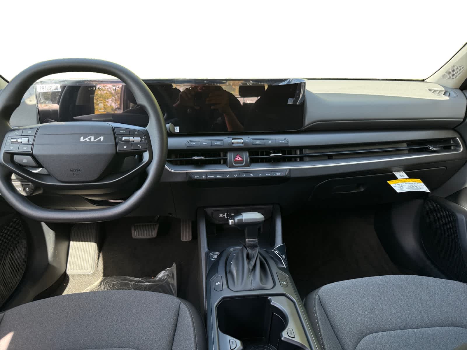 2025 Kia K4 LXS photo 11