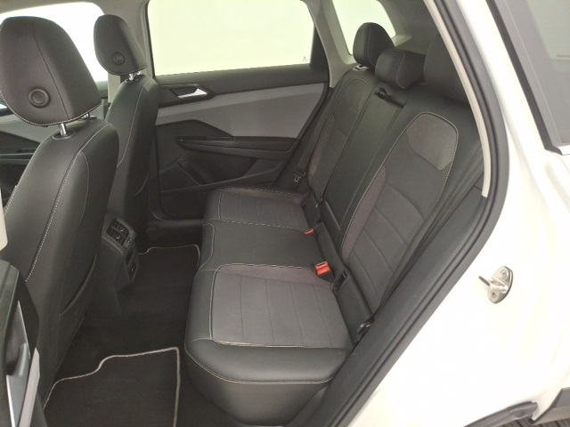 2023 Volkswagen Taos SE photo 21