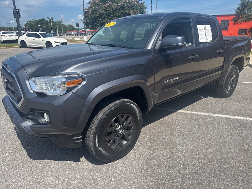 2022 Toyota Tacoma SR5 photo 9