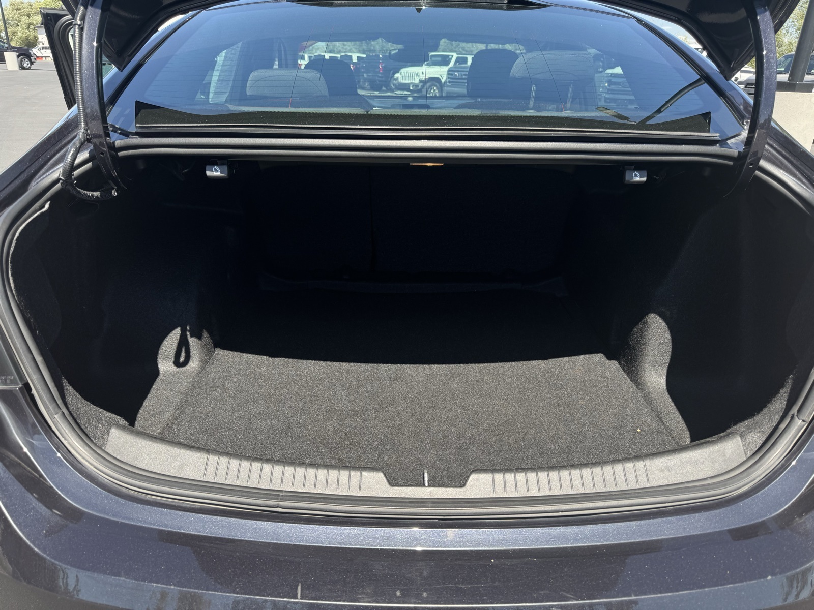 2023 Chevrolet Malibu 1LT photo 12