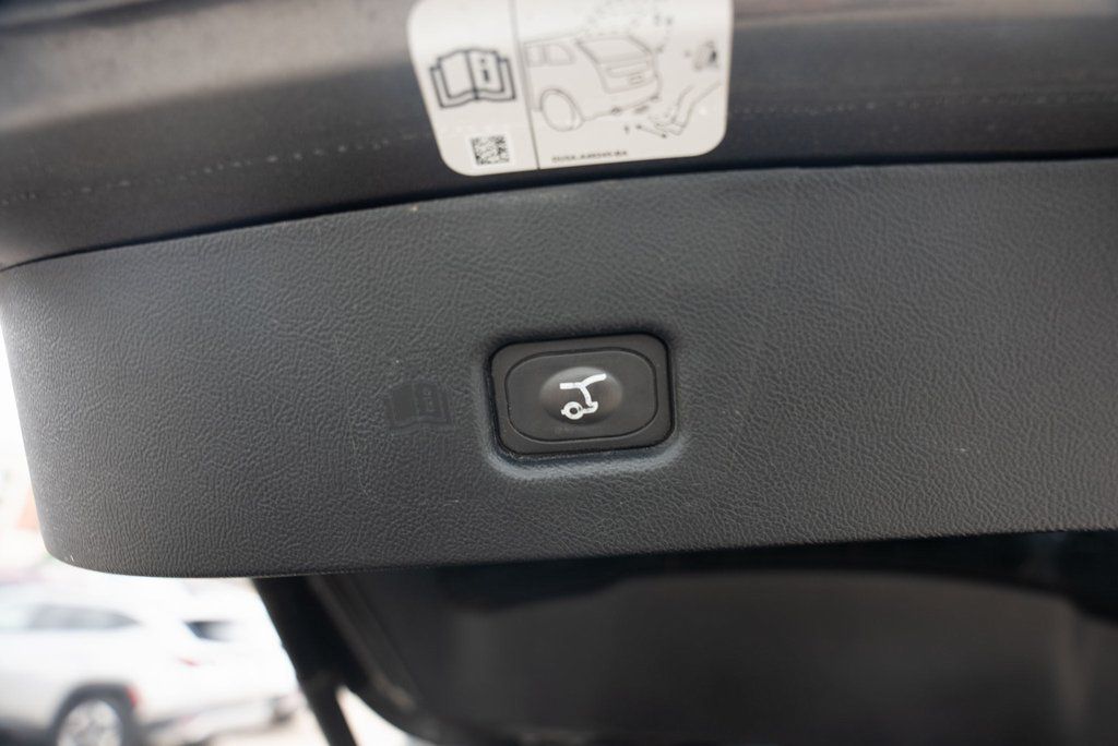 2019 Lincoln Nautilus Reserve photo 11