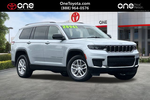 2023 Jeep Grand Cherokee L Laredo's photo