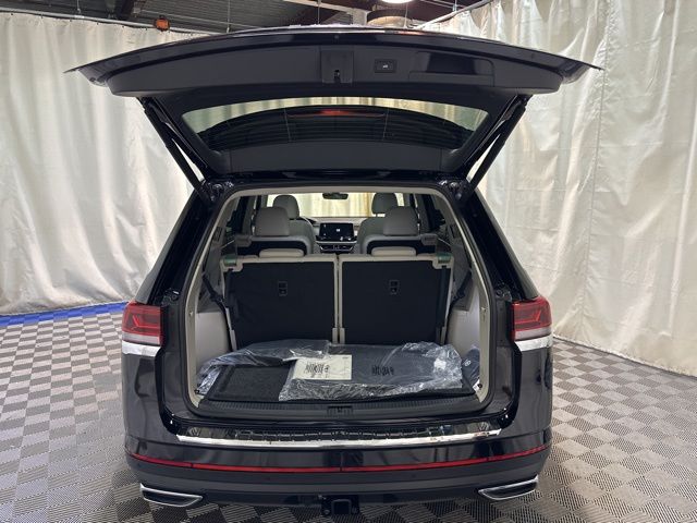 2026 Volkswagen Atlas SE Technology photo 31