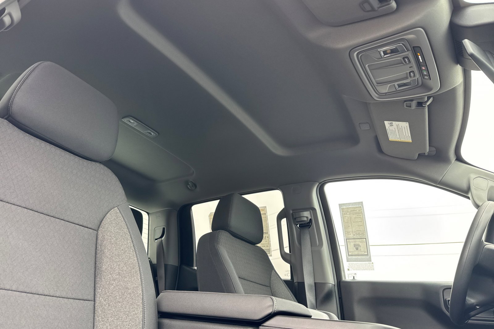 2025 Chevrolet Silverado 1500 Custom photo 16