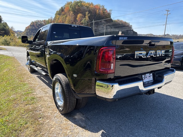 2026 Ram 3500 Tradesman photo 3
