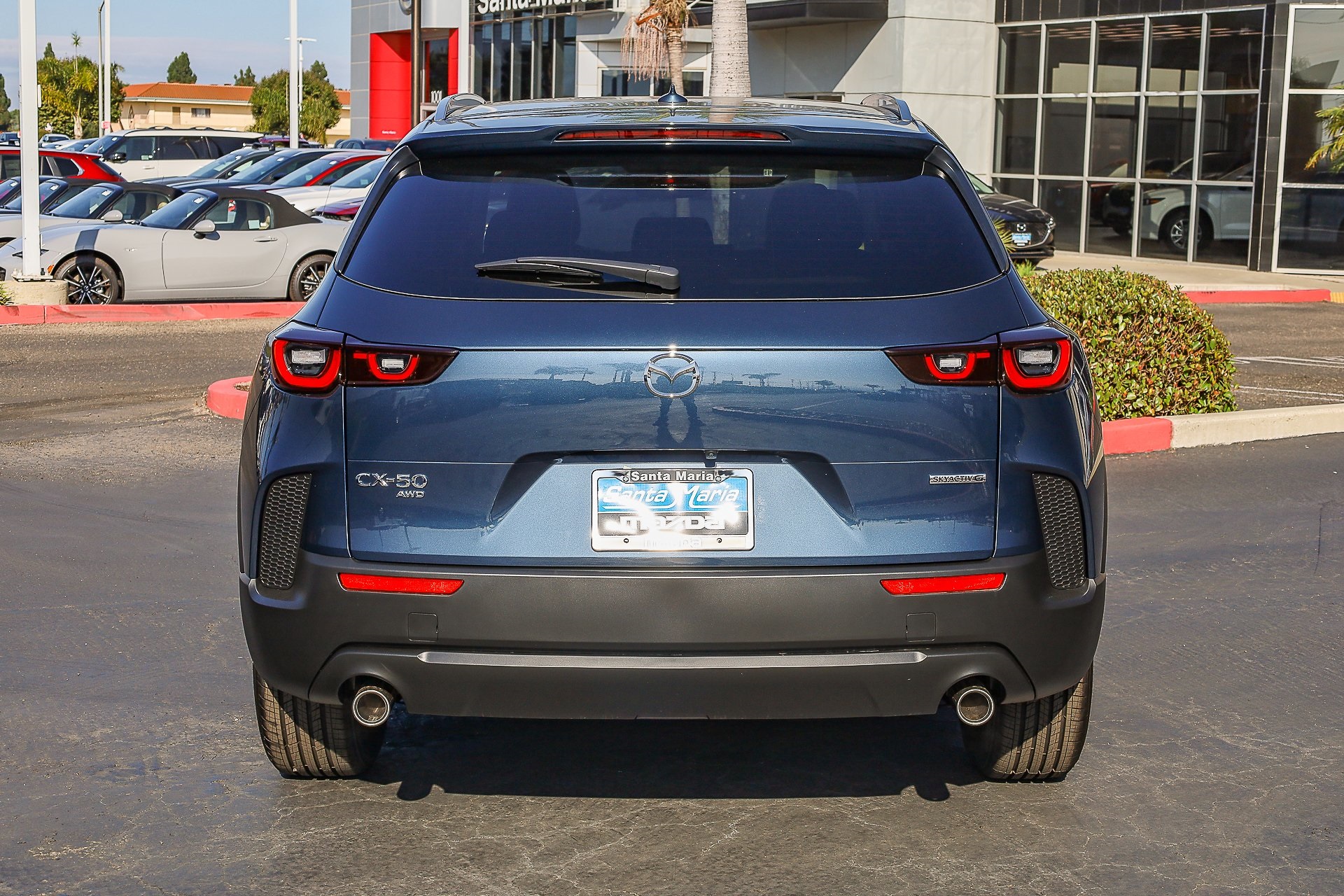 2025 Mazda CX-50 Premium photo 4