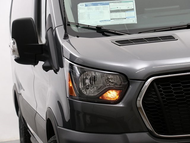2025 Ford Transit photo 3