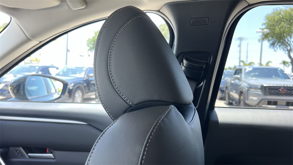 2025 Mazda CX-50 2.5 S Premium photo 16