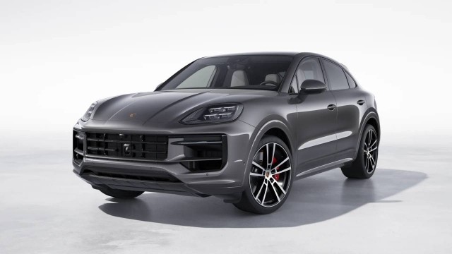 New 2025 Porsche Cayenne Coupe S 4D Sport Utility in