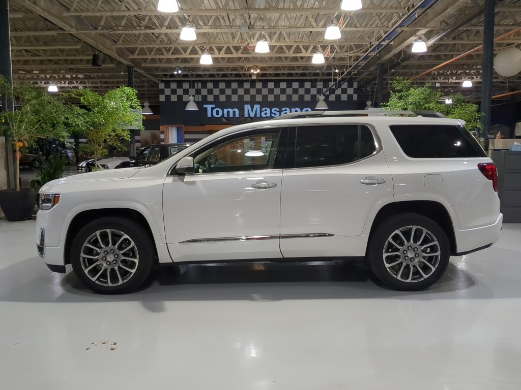 2023 Gmc Acadia Denali photo 9