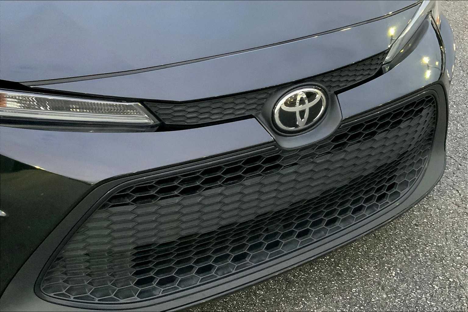 2022 Toyota Corolla L photo 27