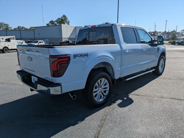 2025 Ford F-150 Lariat photo 3