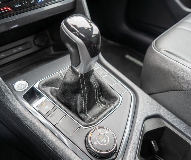 2022 Volkswagen Tiguan SE photo 24