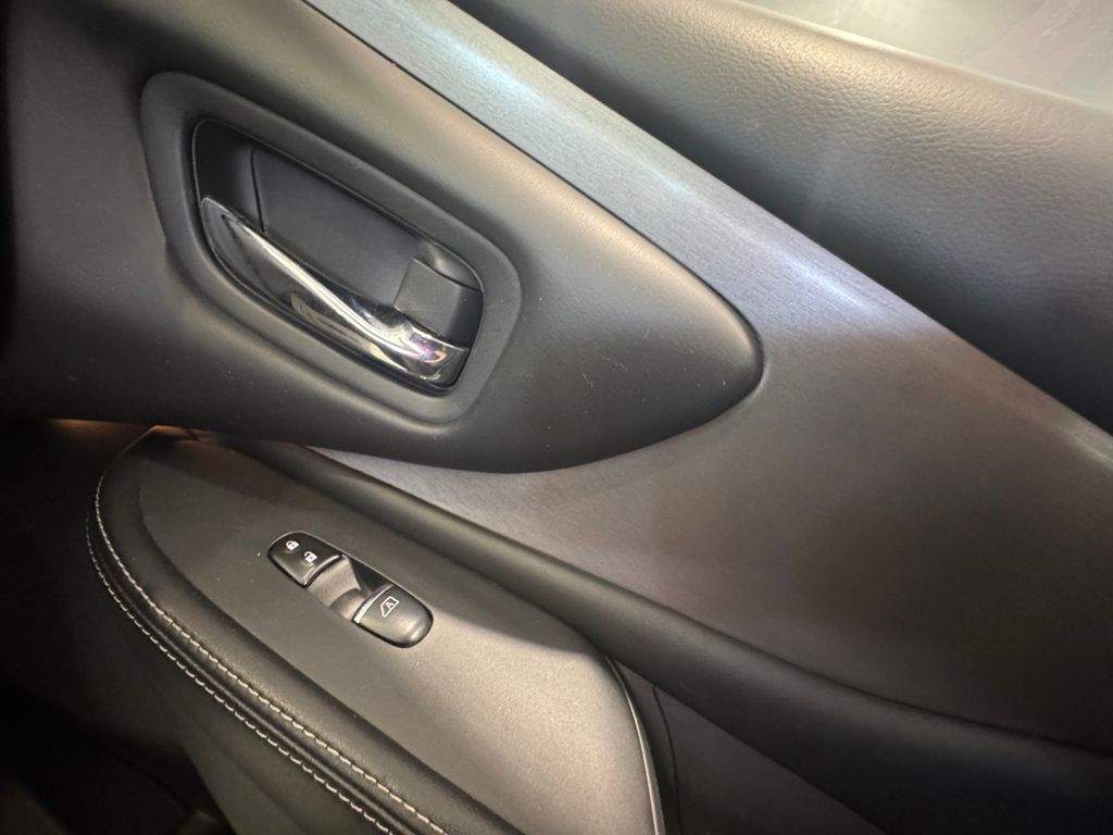 2021 Nissan Murano SL photo 15