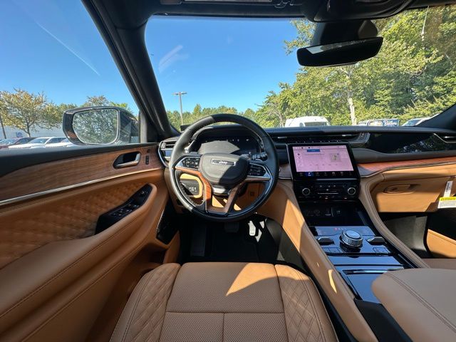 2025 Jeep Grand Cherokee L Summit Reserve photo 15