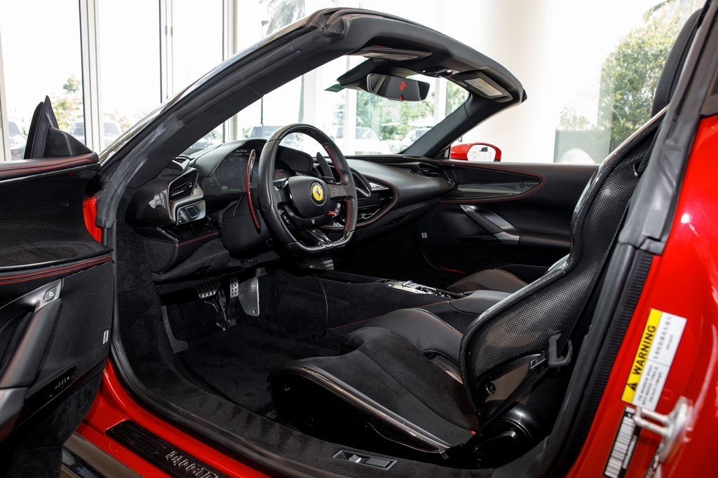 2023 Ferrari SF90 Spider photo 32