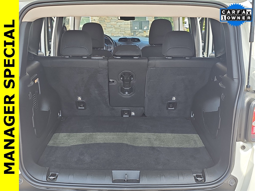2022 Jeep Renegade Latitude photo 10