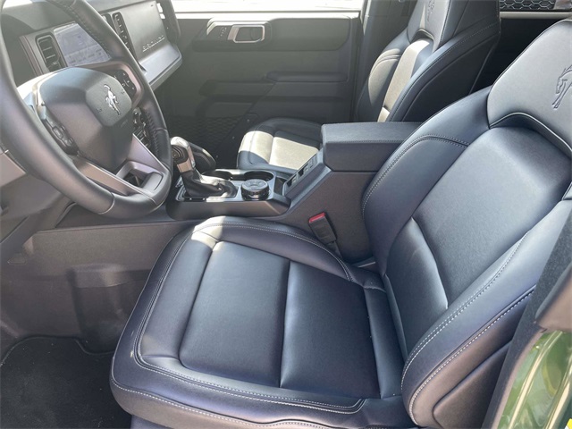 2025 Ford Bronco Badlands photo 6
