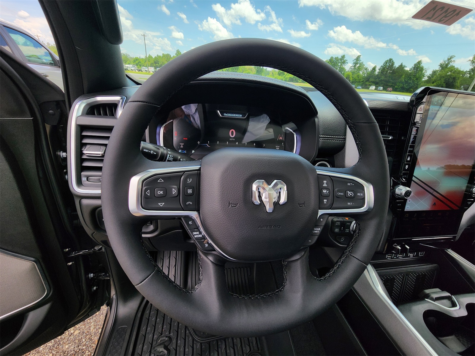 2025 Ram 1500 Laramie photo 10