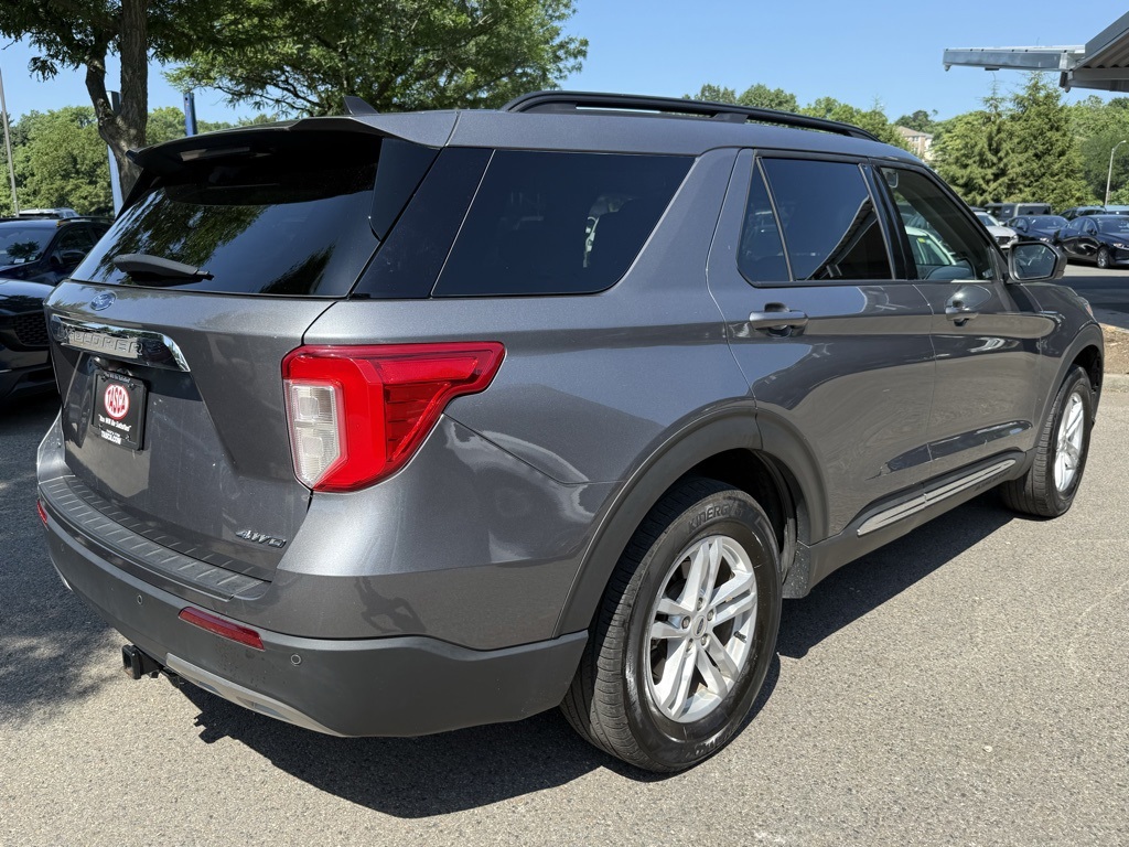 2022 Ford Explorer XLT photo 6