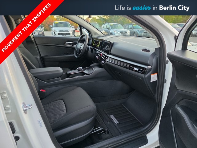 2026 Kia Sportage Hybrid S photo 4