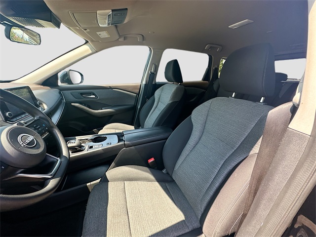 2022 Nissan Rogue SV photo 20