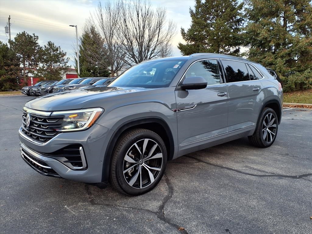 2024 Volkswagen Atlas Cross Sport SEL Premium R-Line photo 4