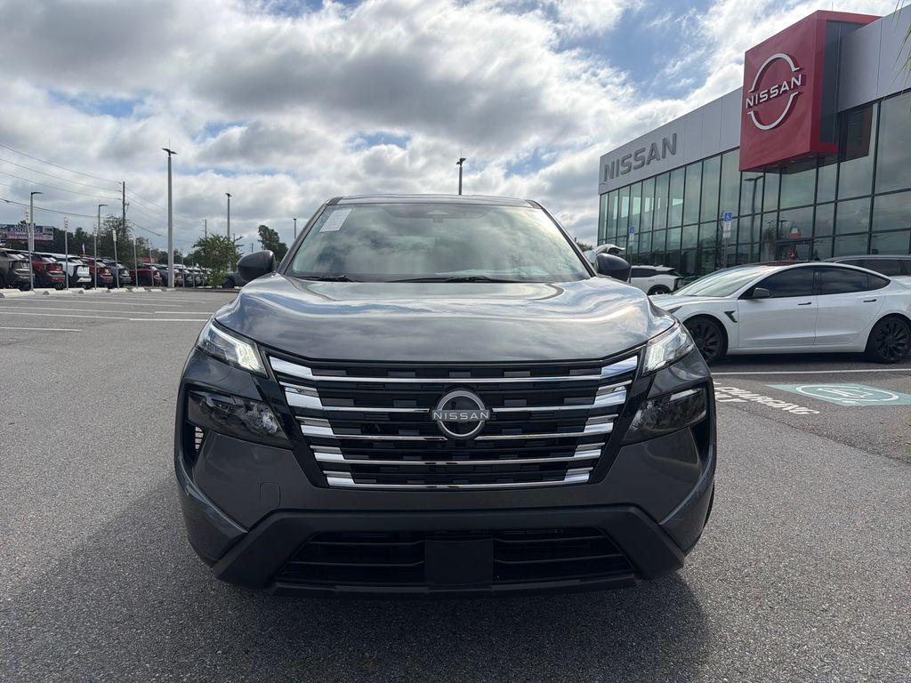 2026 Nissan Rogue S photo 2