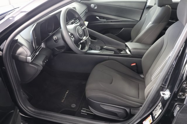 2023 Hyundai Elantra SEL photo 15
