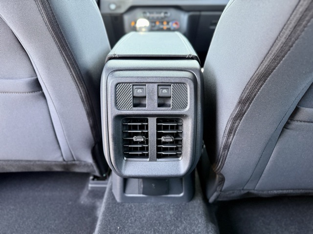 2025 Ford Bronco Base photo 23