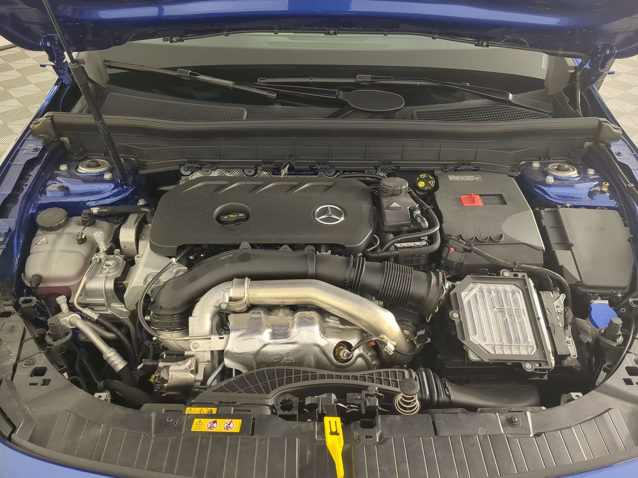 2026 Mercedes Benz GLB 250 4MATIC photo 6