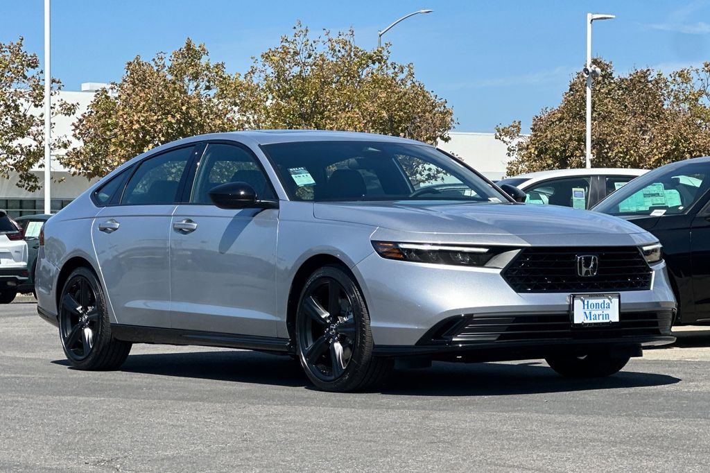 2025 Honda Accord Hybrid Sport-L photo 2
