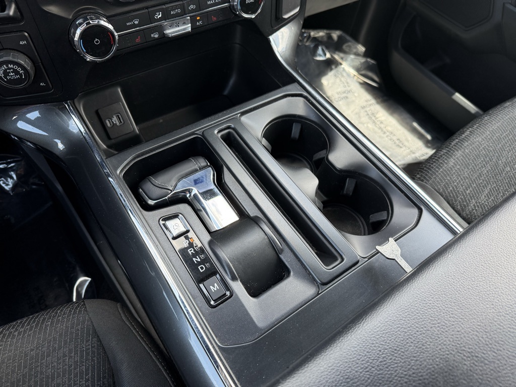 2022 Ford F-150 XLT photo 14