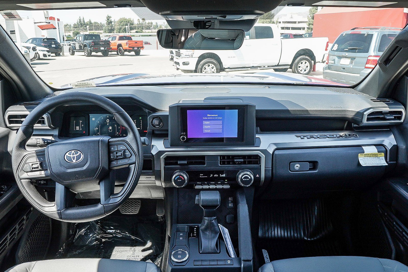 2025 Toyota Tacoma SR5 photo 14