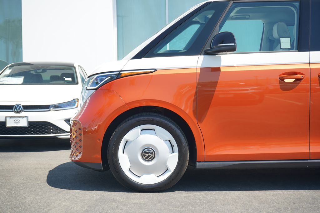 2025 Volkswagen ID. Buzz photo 2