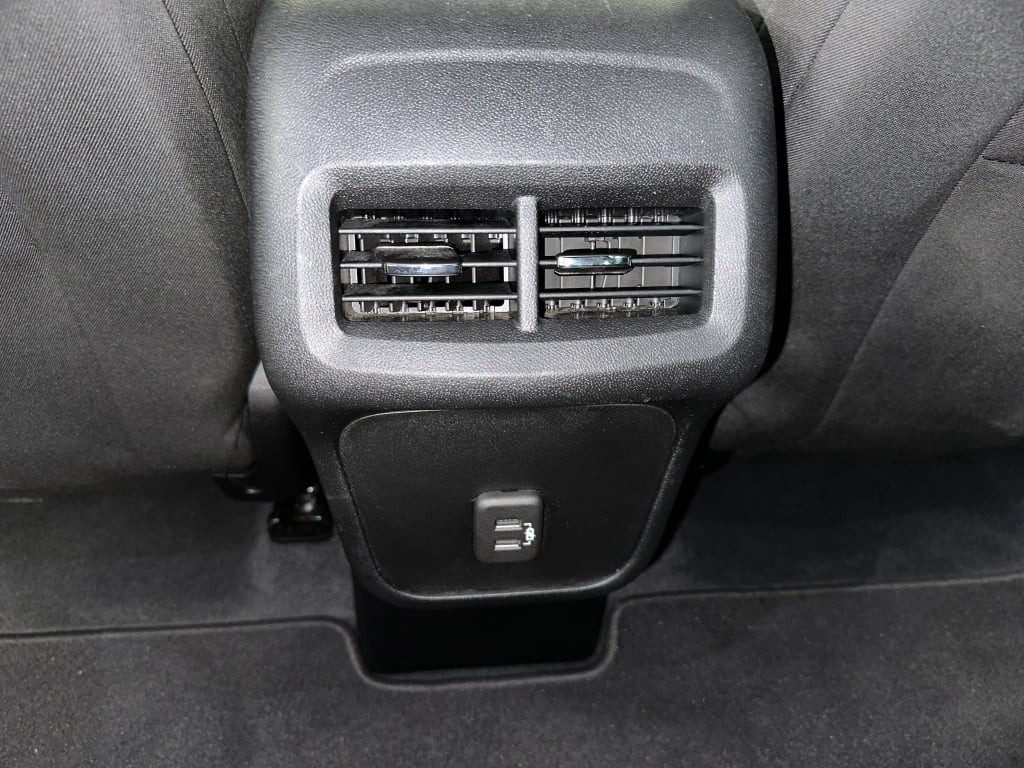 2020 Chevrolet Equinox LS photo 16