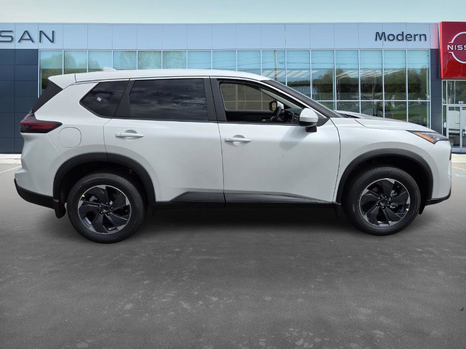 2026 Nissan Rogue SV photo 4