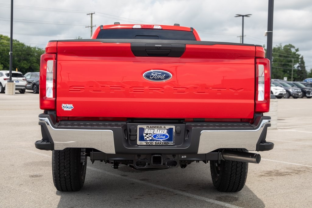 2025 Ford F-350 XLT photo 11