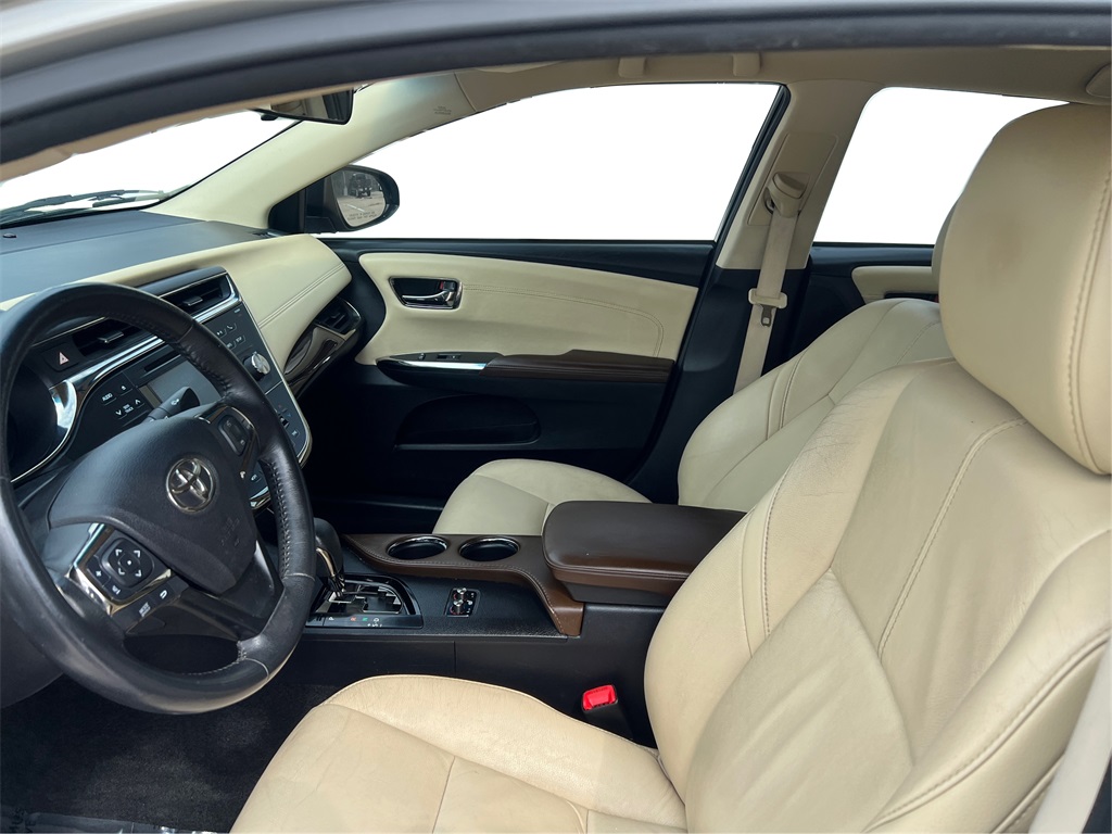 2014 Toyota Avalon XLE photo 9