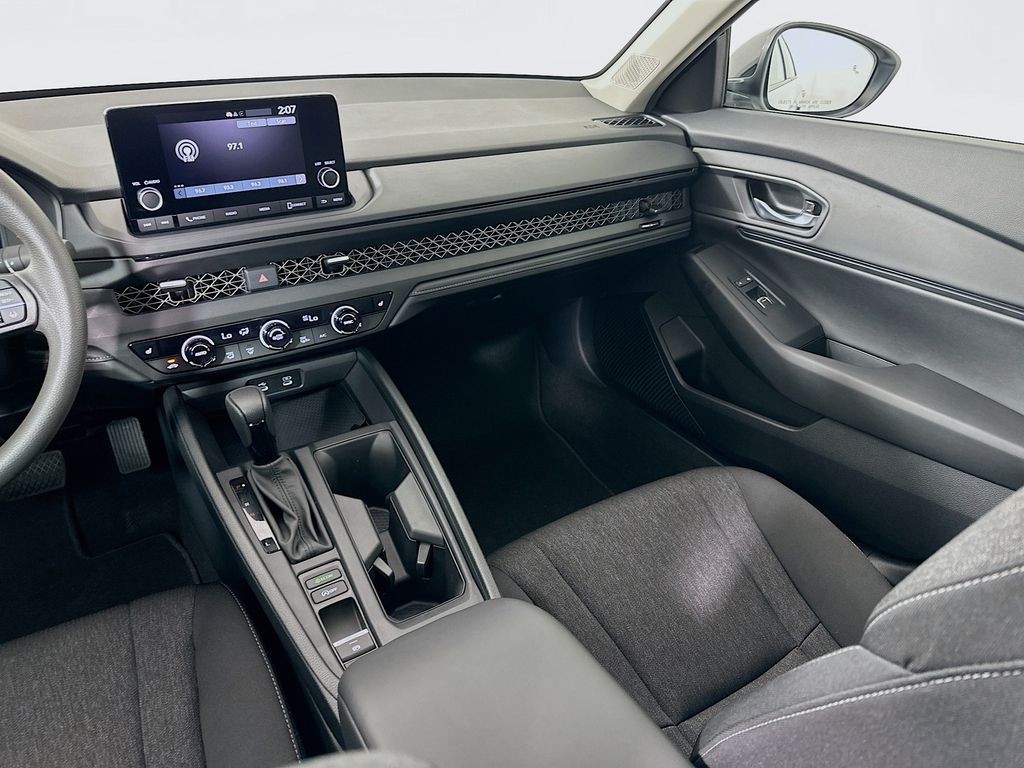 2025 Honda Accord 1.5T SE photo 21
