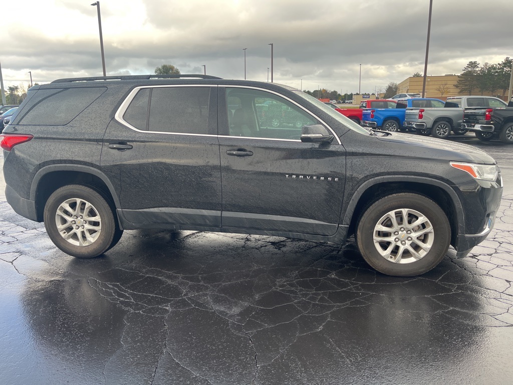 2020 Chevrolet Traverse Cloth photo 3