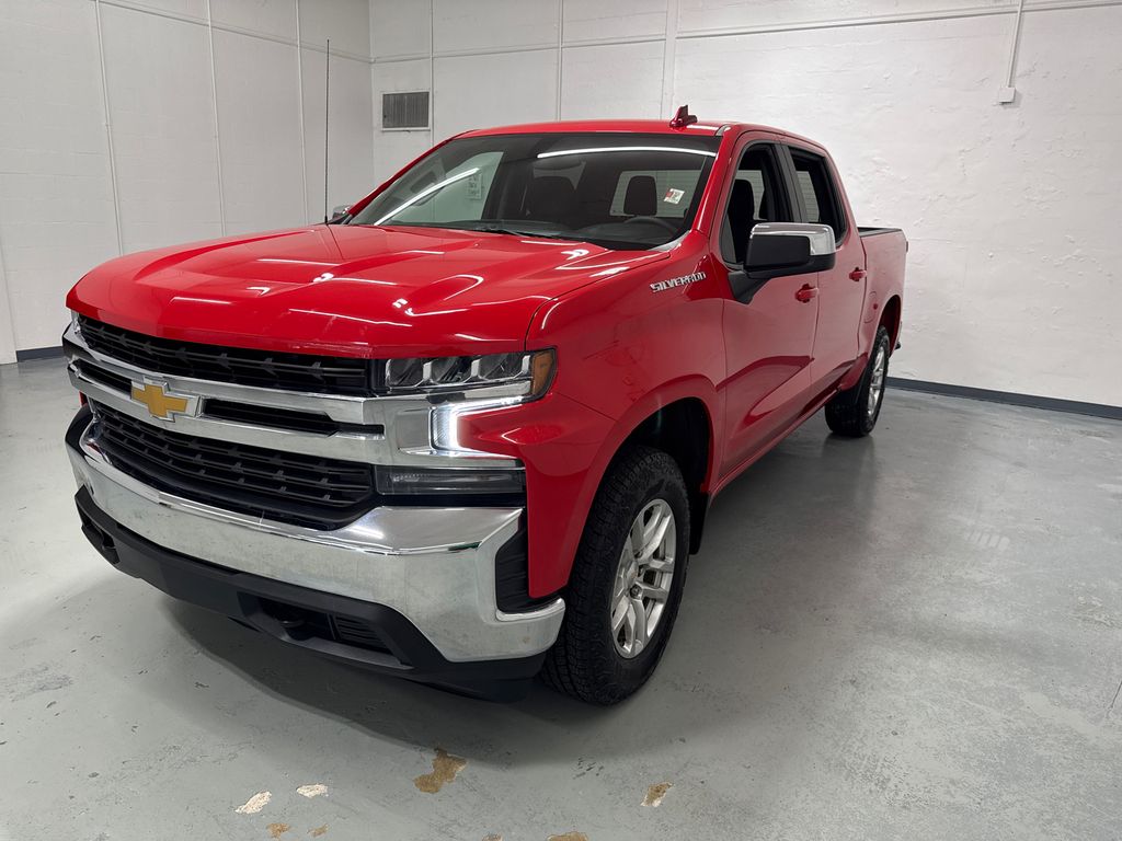 2022 Chevrolet Silverado 1500 LT photo 3