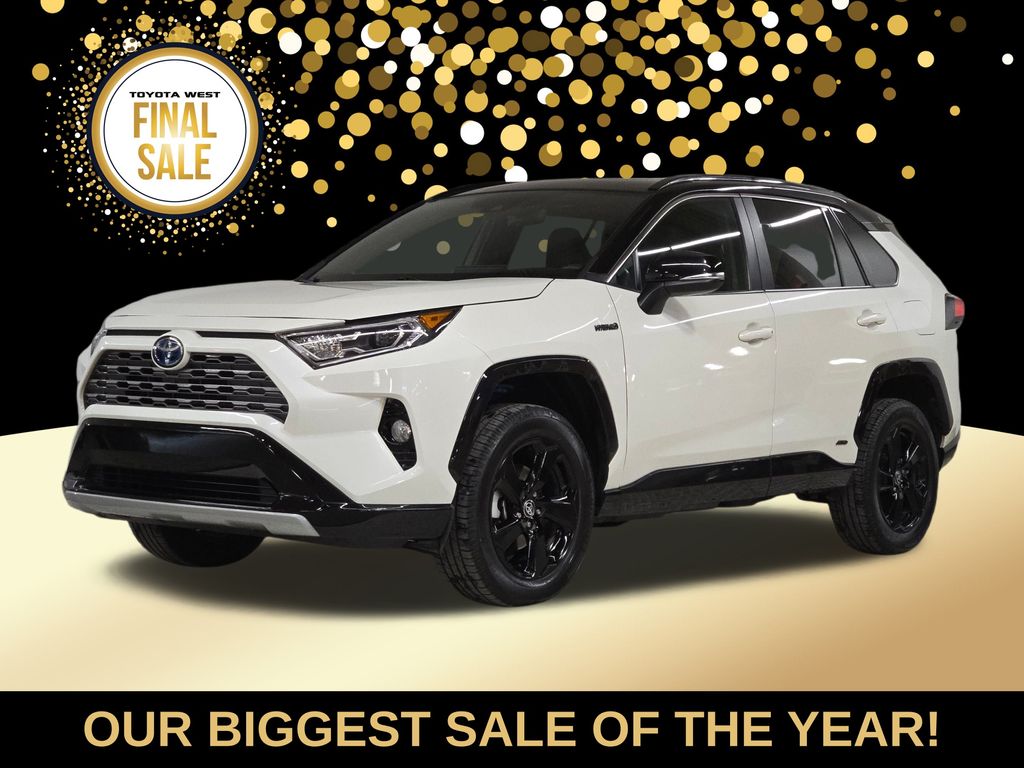 2021 Toyota RAV4 XSE's photo