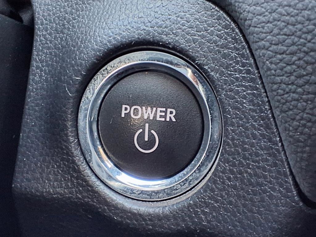 2024 Toyota RAV4 Hybrid XLE photo 24